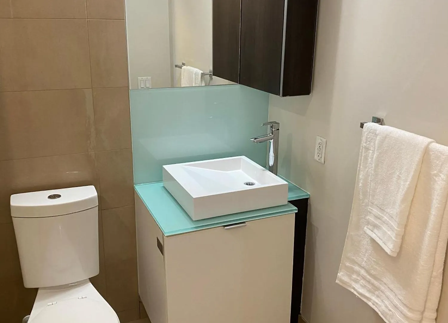 アパート Central Toronto Suite - Free Parking, City Views, Near Cn Tower